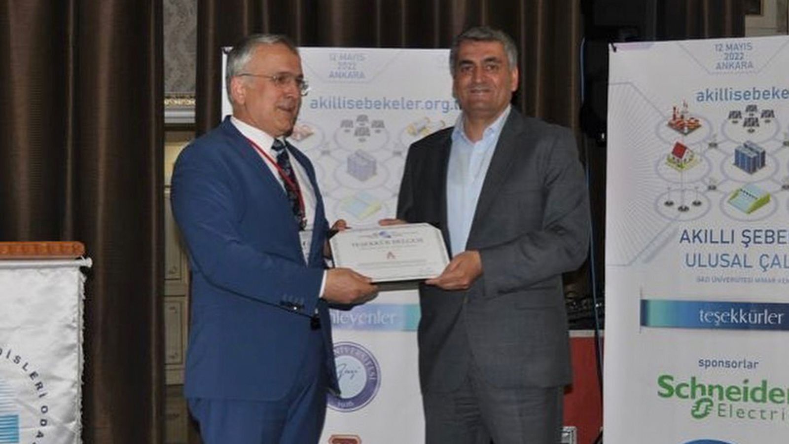 Le Colloque National des Réseaux Intelligents